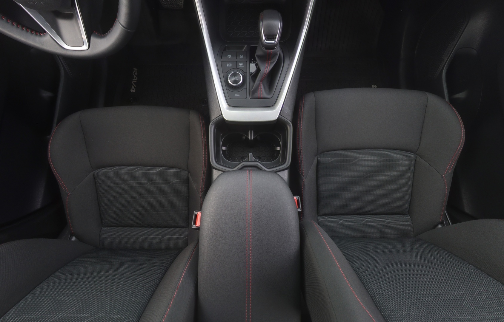 TOYOTA RAV4 Plug-in 2025