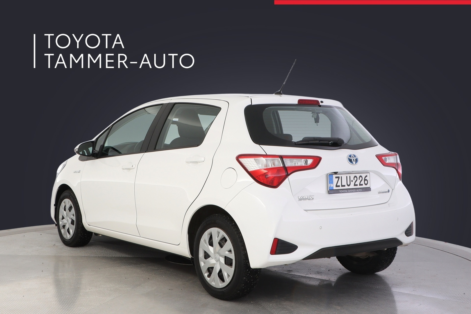 TOYOTA Yaris 2018