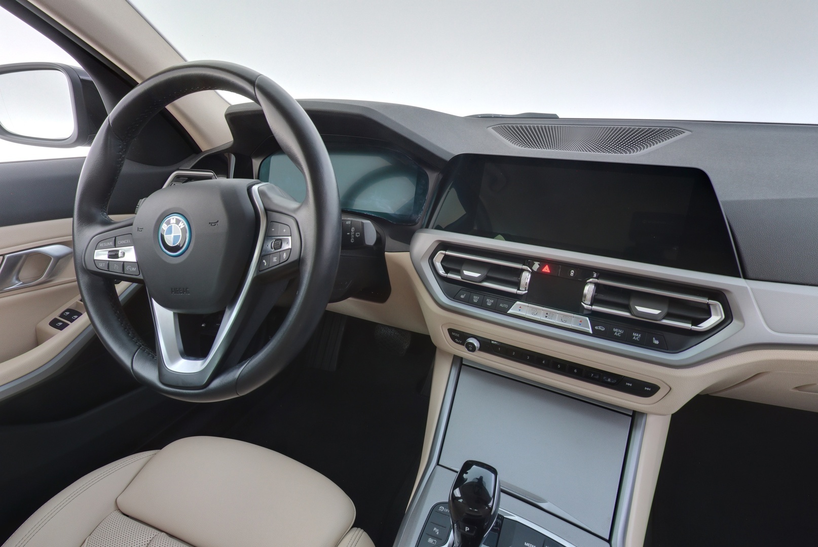 BMW 330 2022