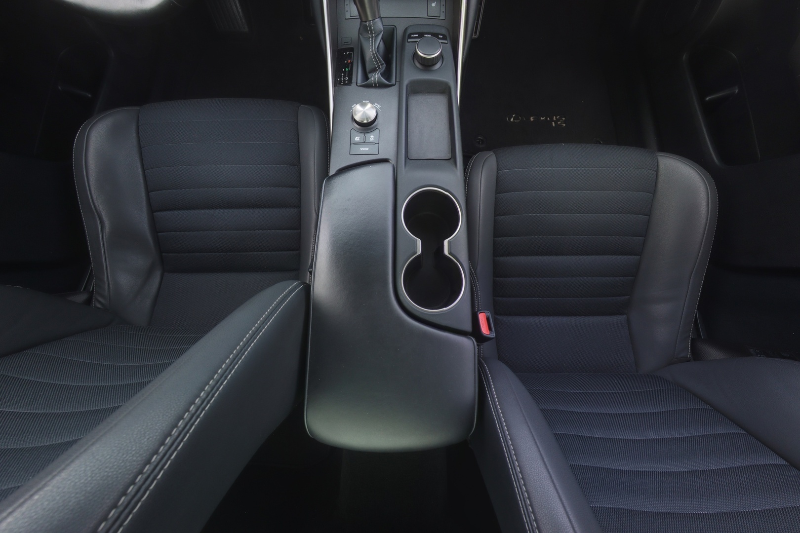 LEXUS IS 2018