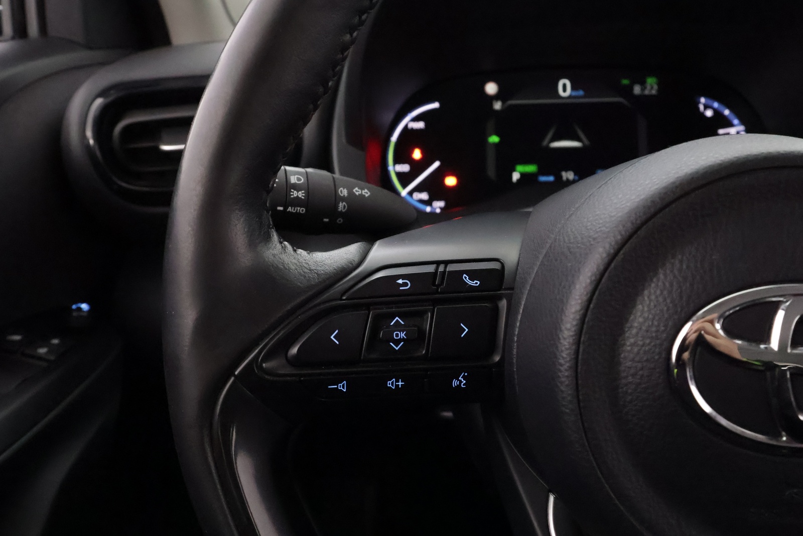 TOYOTA Yaris Cross 41
