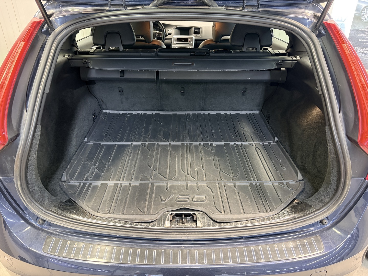 VOLVO V60 24