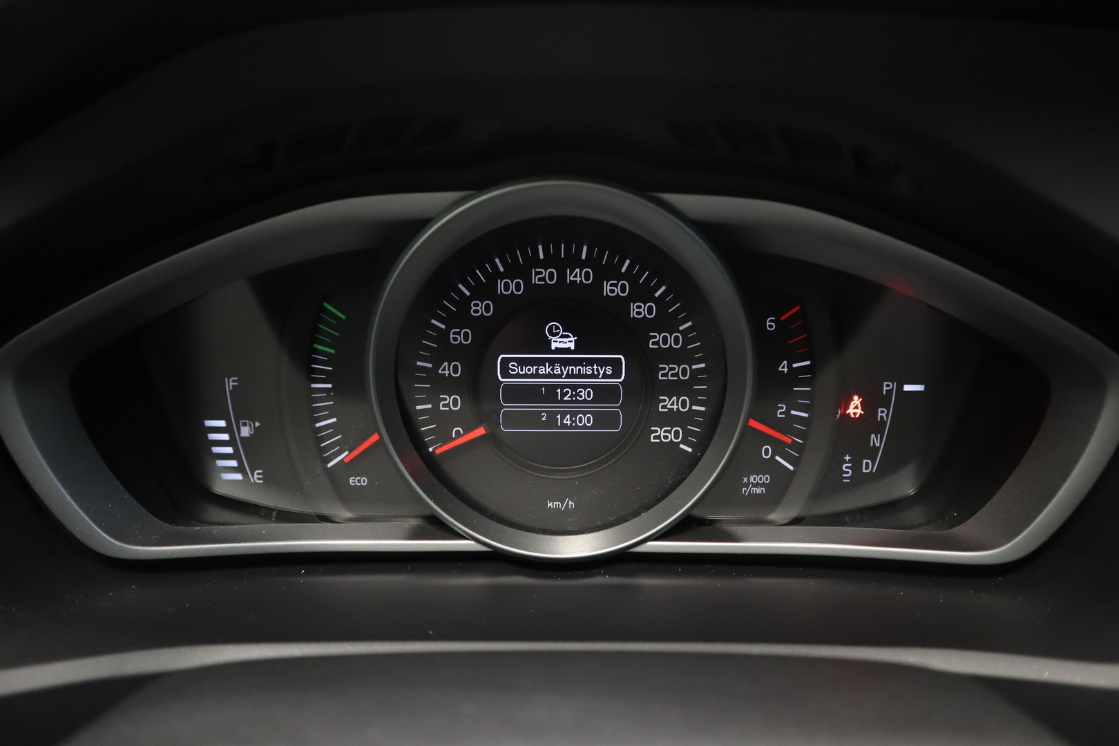 VOLVO V40 12