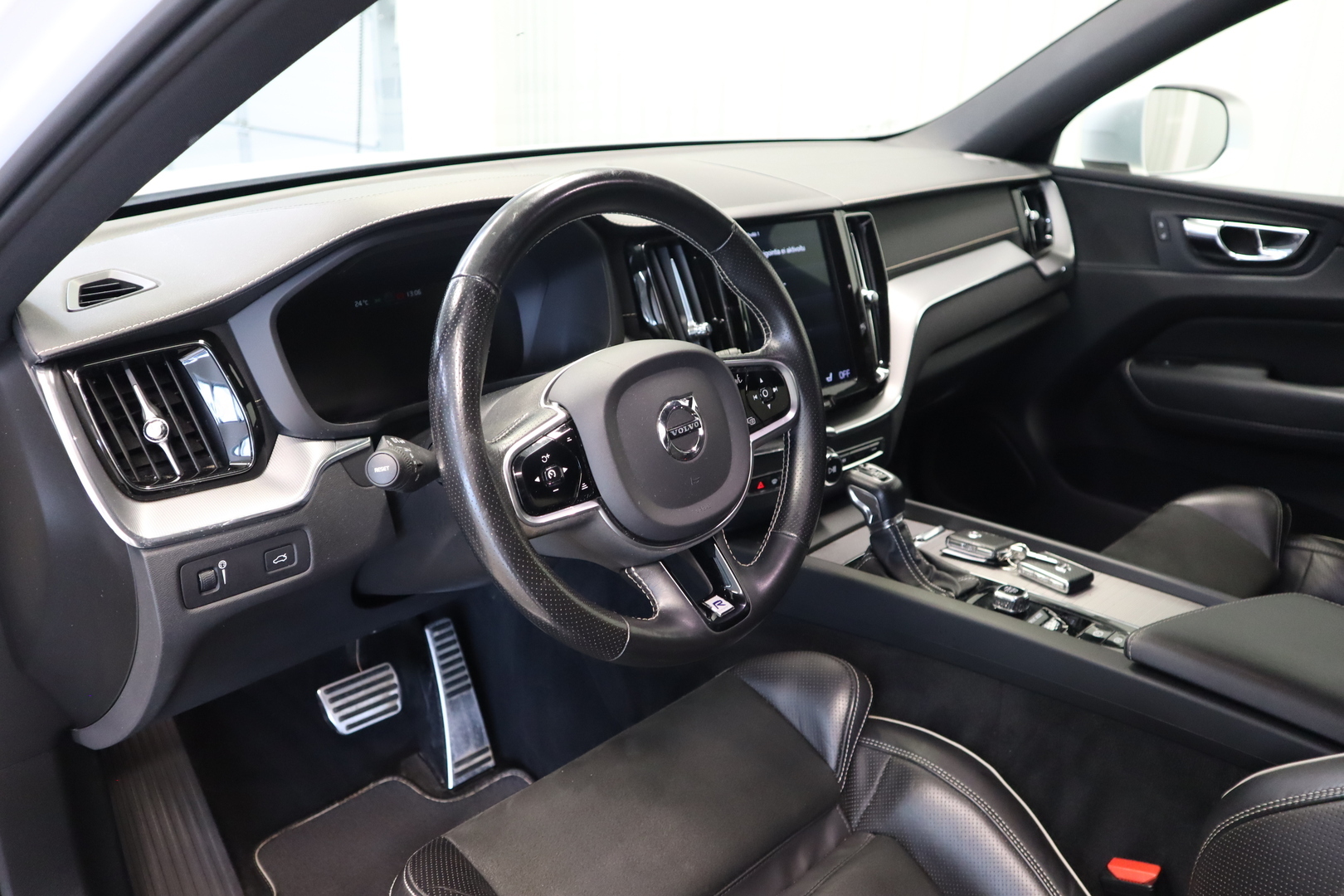 VOLVO XC60 10