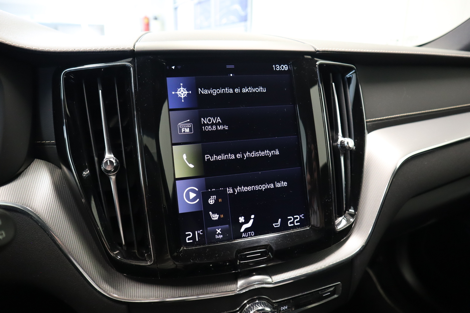 VOLVO XC60 13