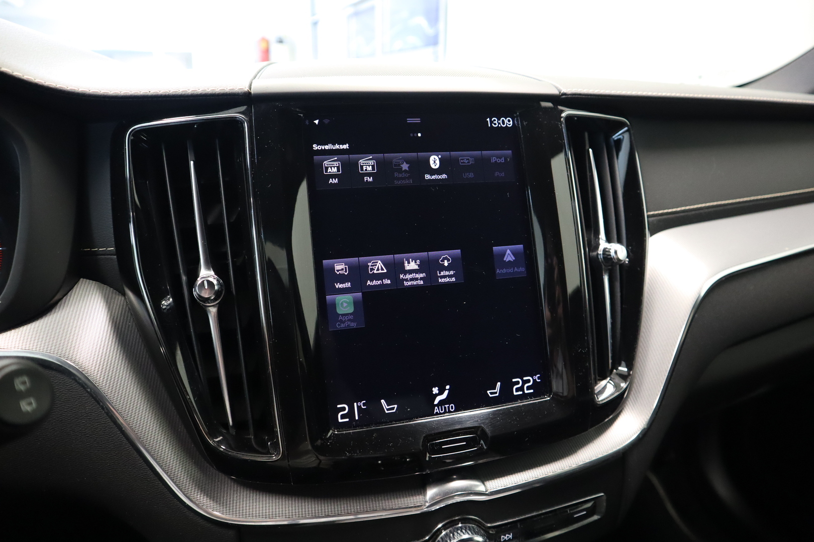 VOLVO XC60 17