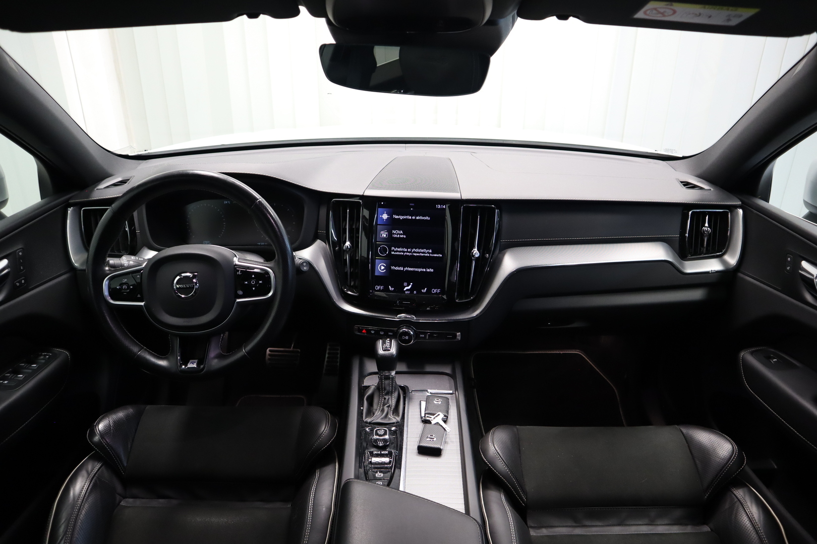 VOLVO XC60 22