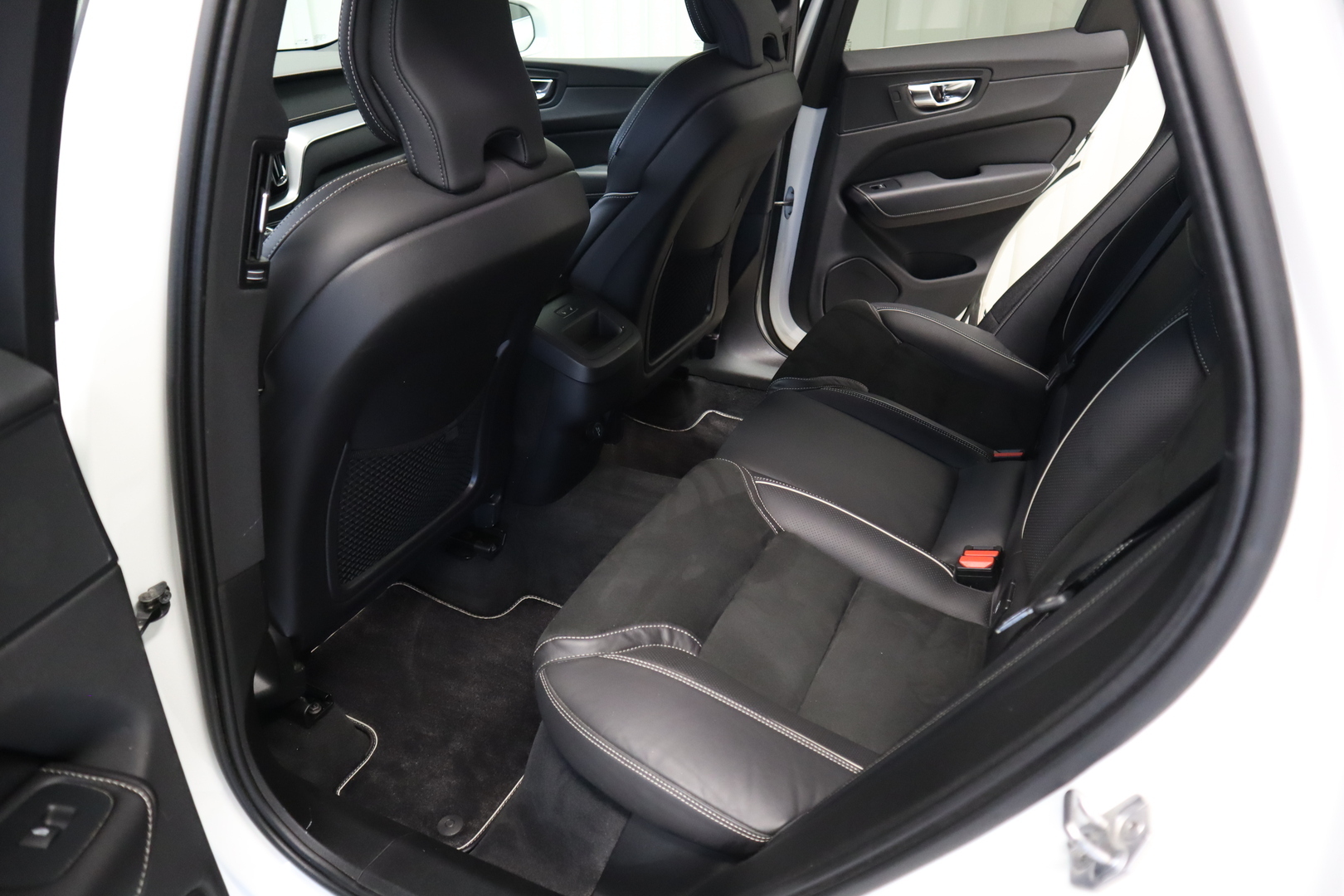 VOLVO XC60 23