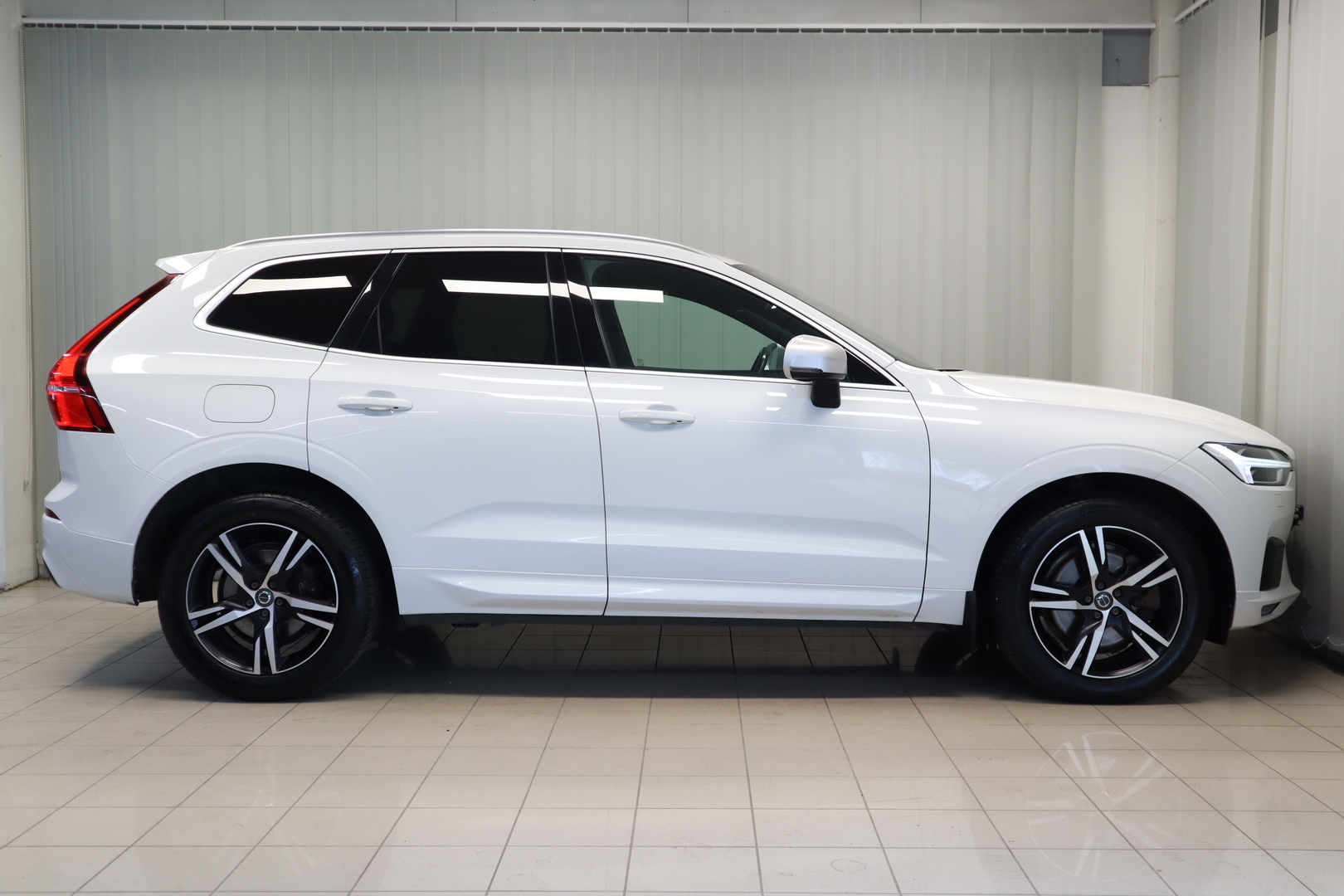 VOLVO XC60 5