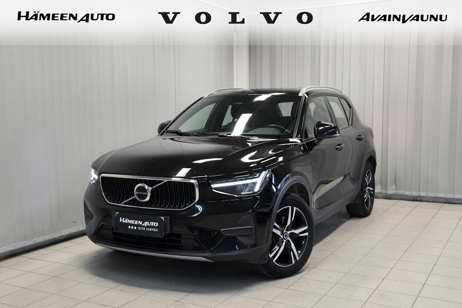 VOLVO XC40 1