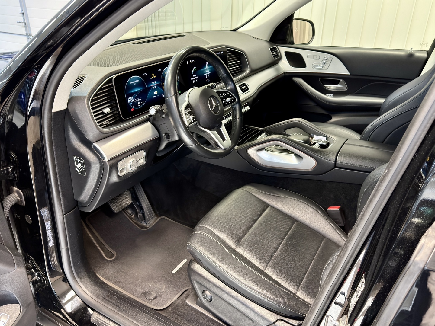 MERCEDES-BENZ GLE 7