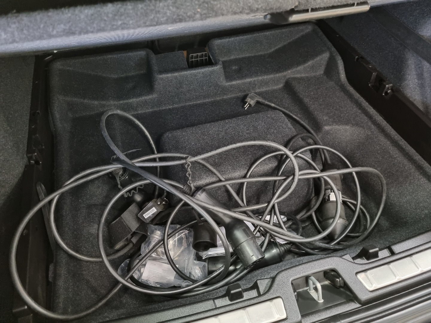 VOLVO XC40 18