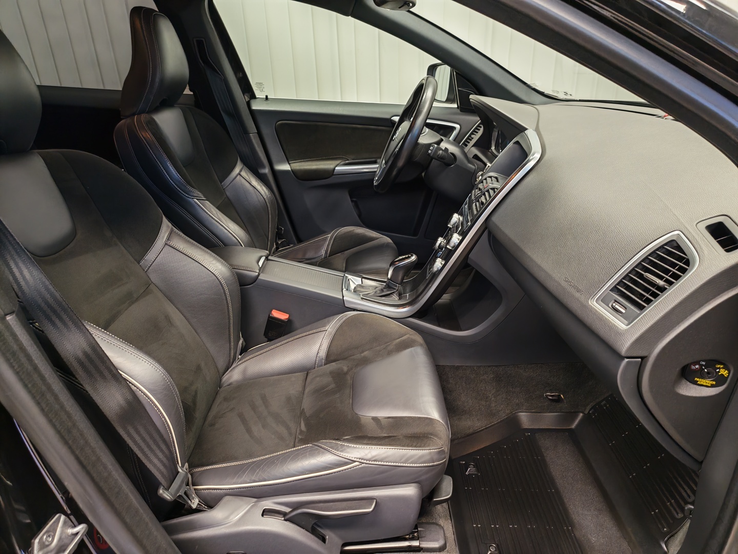 VOLVO XC60 12