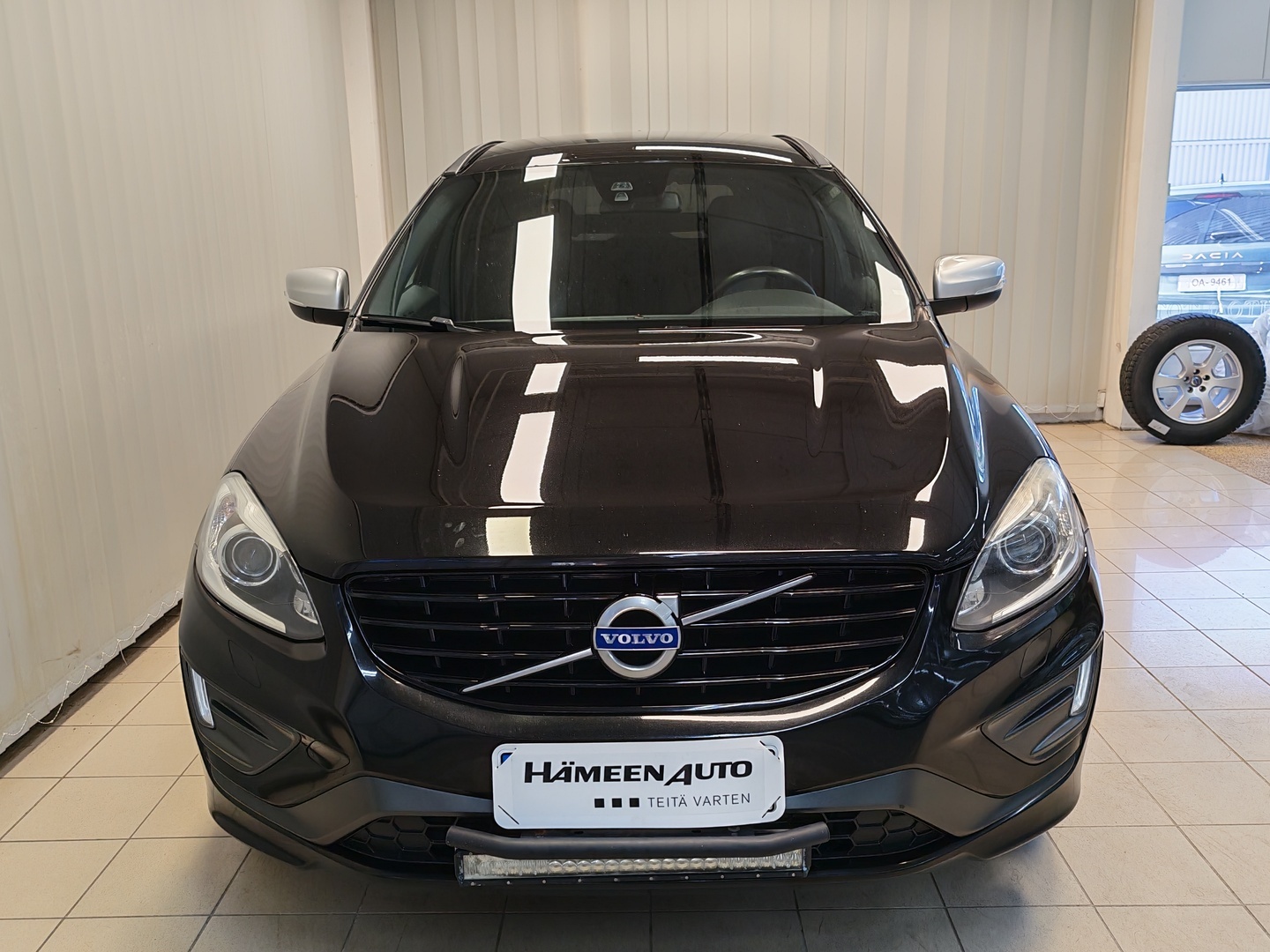 VOLVO XC60 4