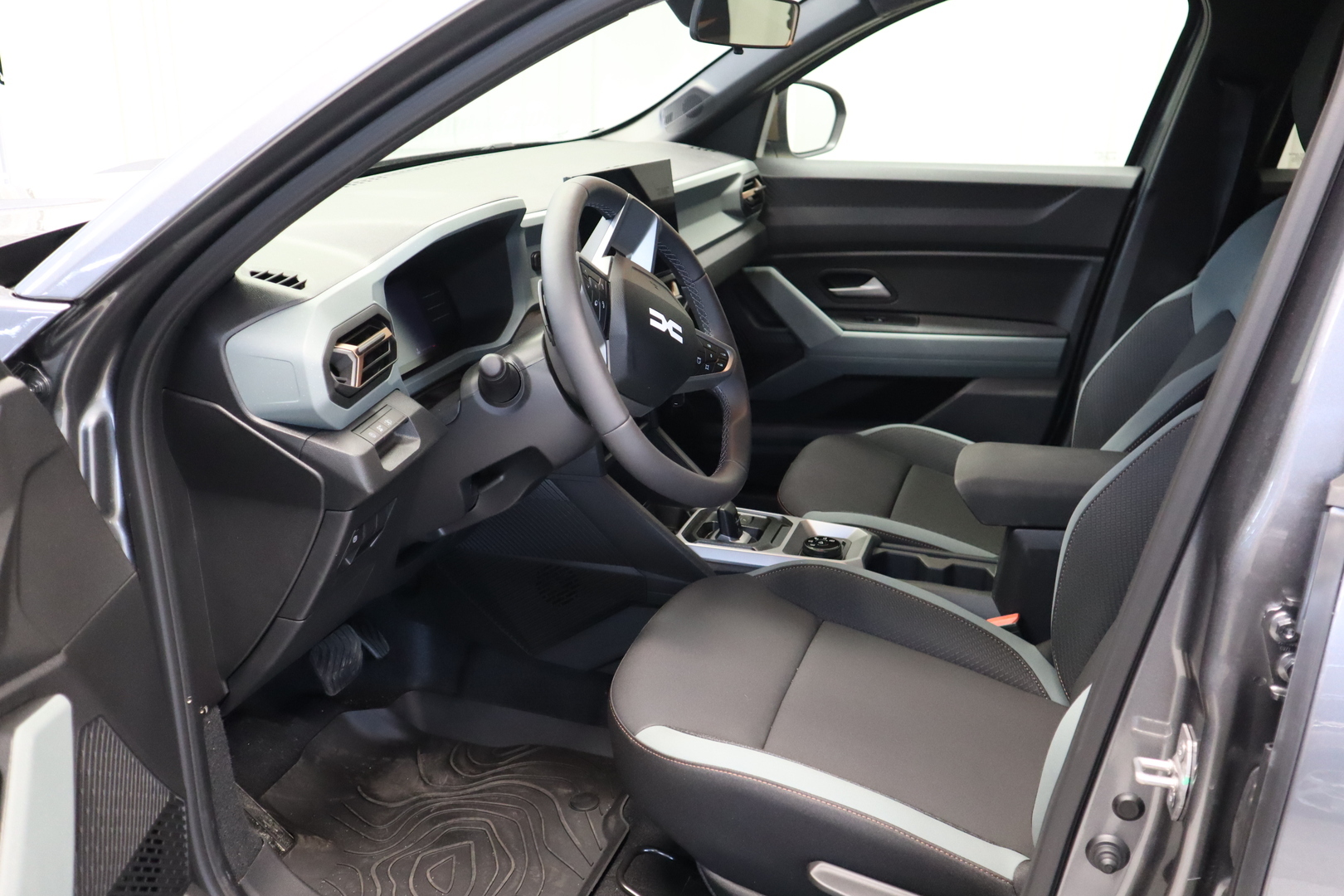 DACIA Duster 6