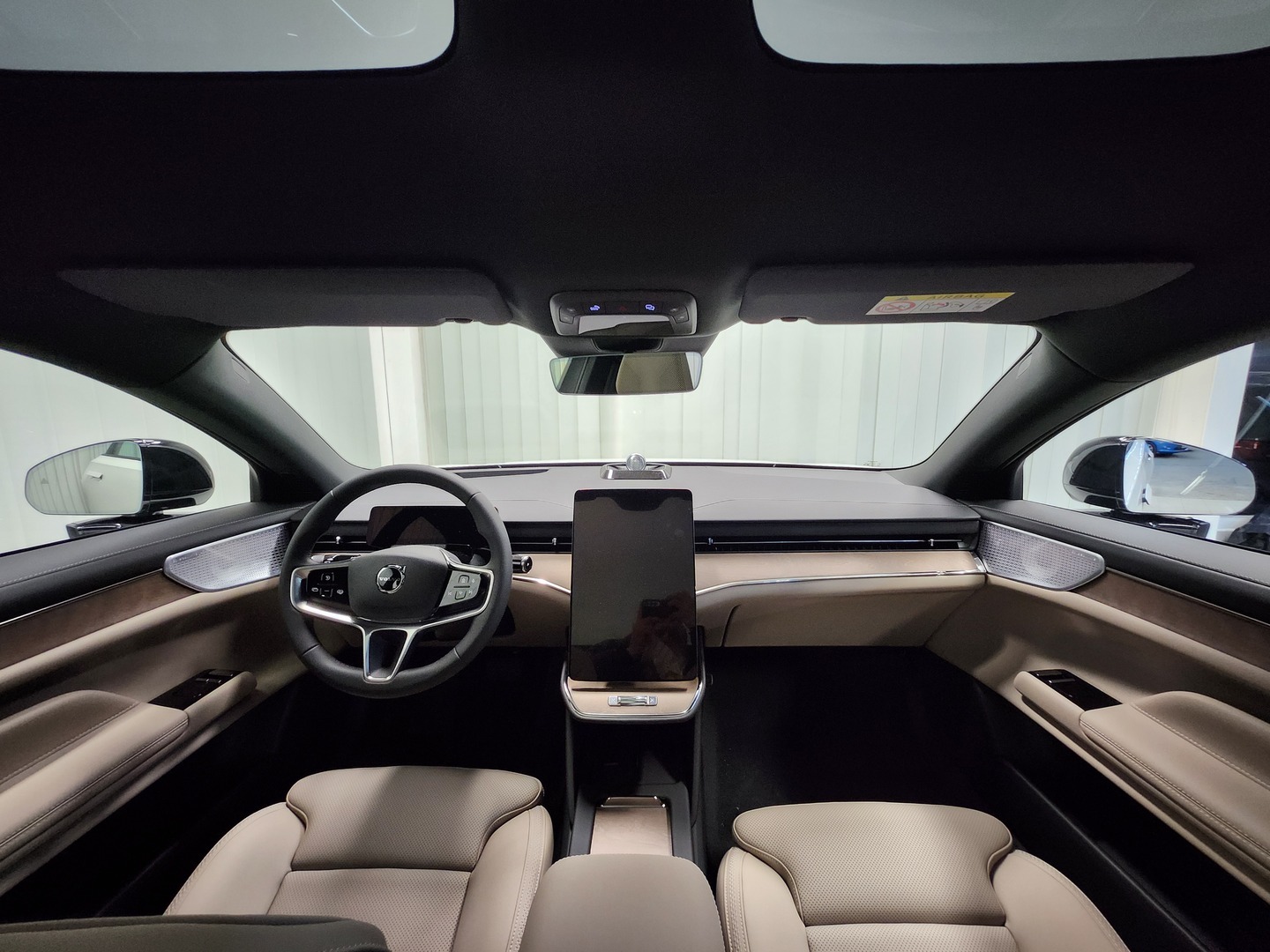 VOLVO ES90 13
