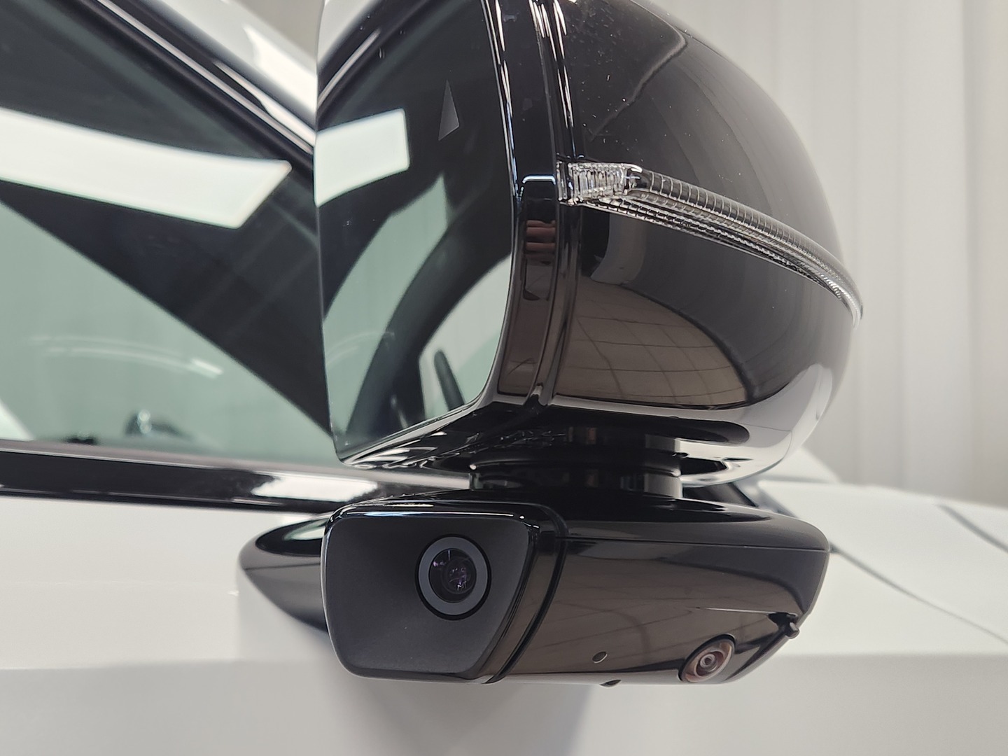 VOLVO ES90 19