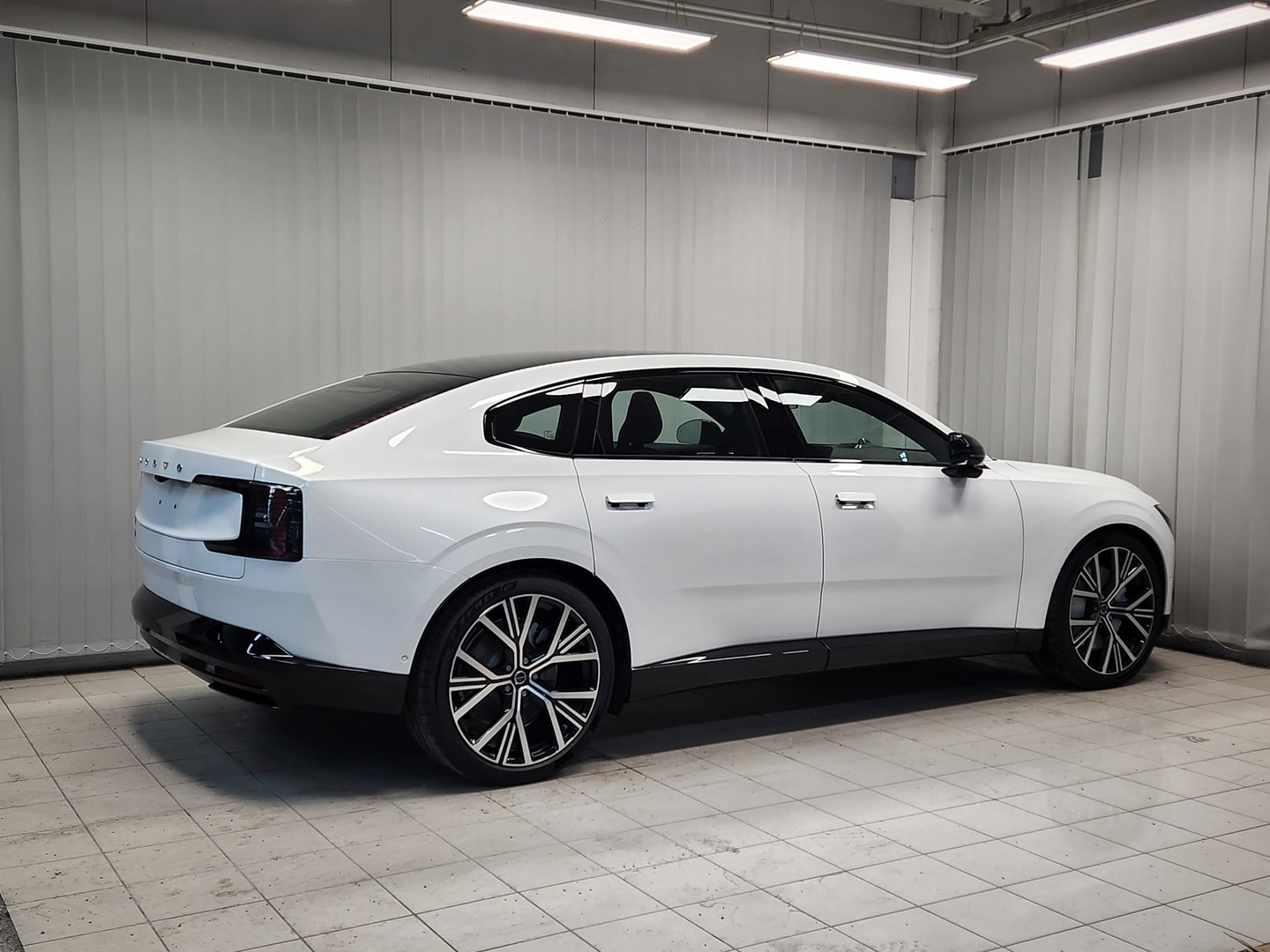 VOLVO ES90 6