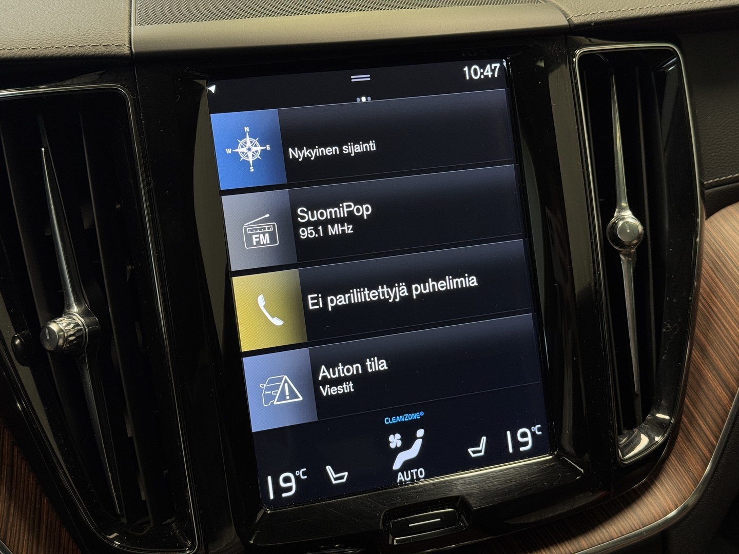 VOLVO XC60 14