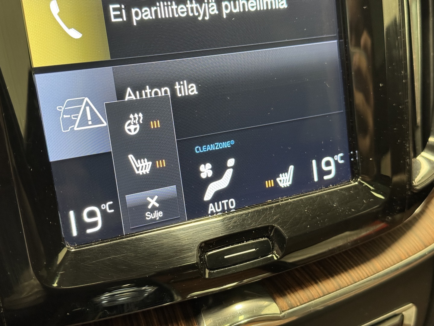 VOLVO XC60 18