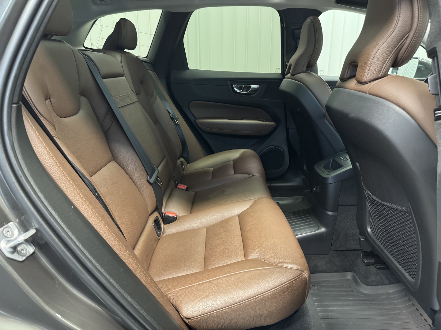 VOLVO XC60 9