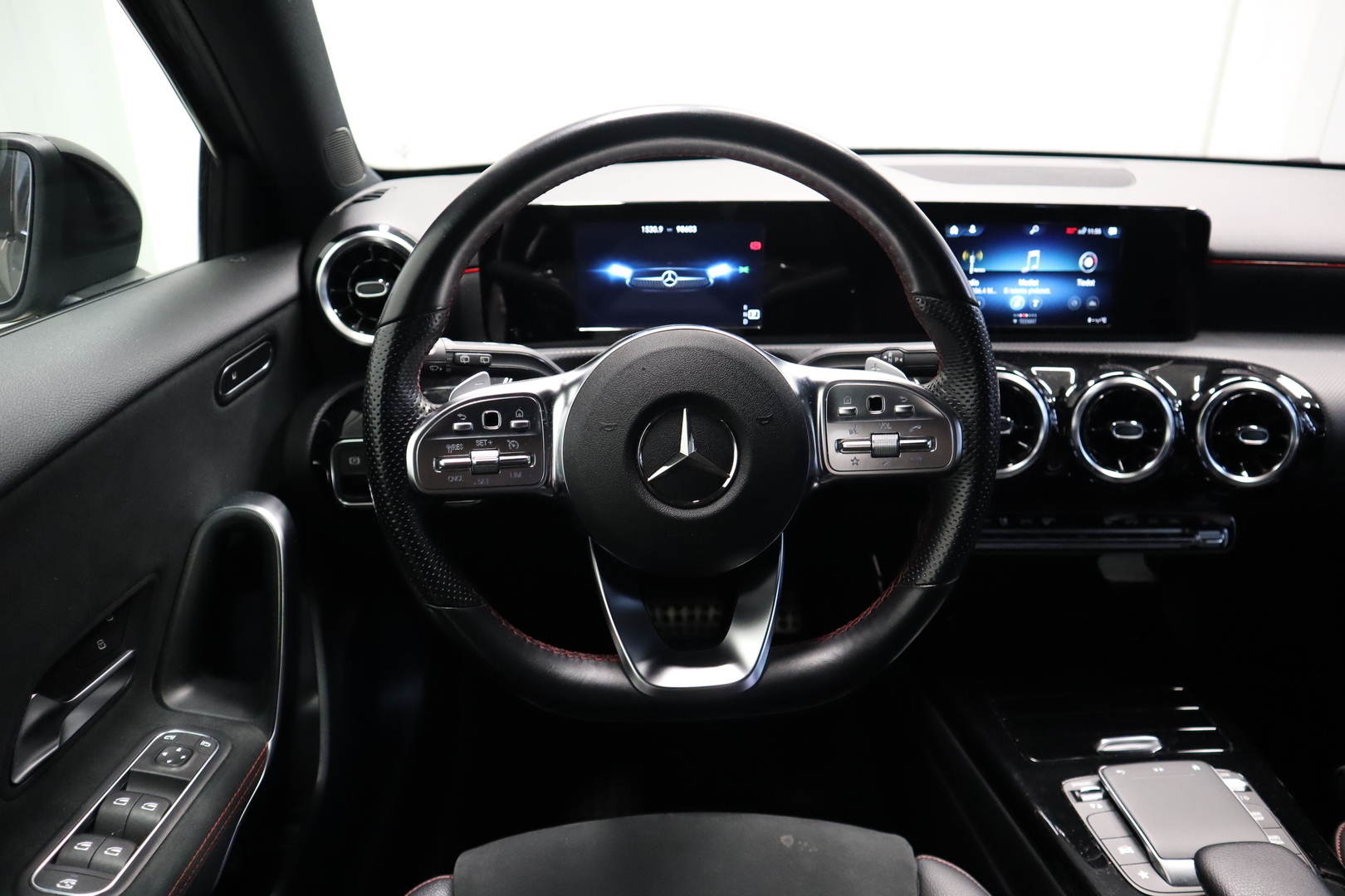 MERCEDES-BENZ A 11
