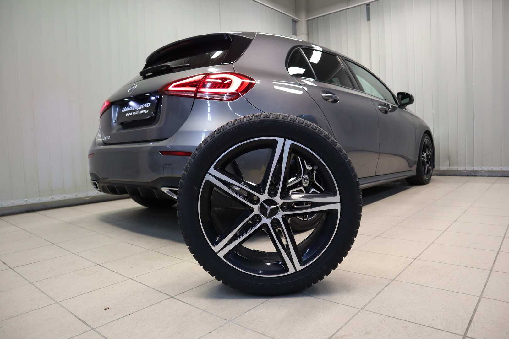 MERCEDES-BENZ A 20