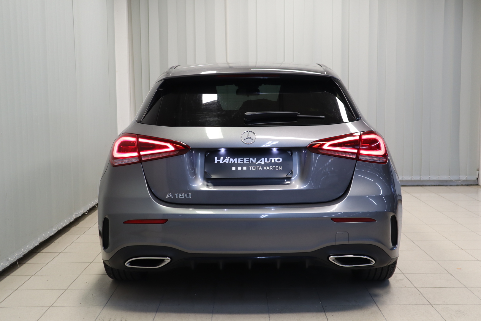 MERCEDES-BENZ A 4