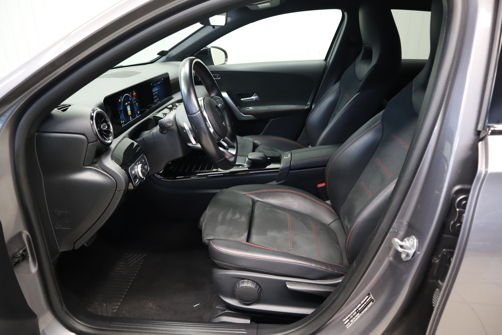 MERCEDES-BENZ A 7