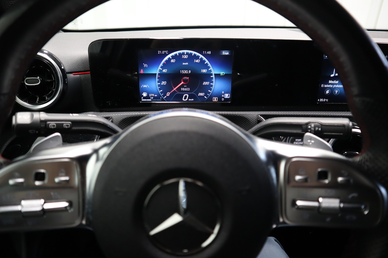 MERCEDES-BENZ A 9