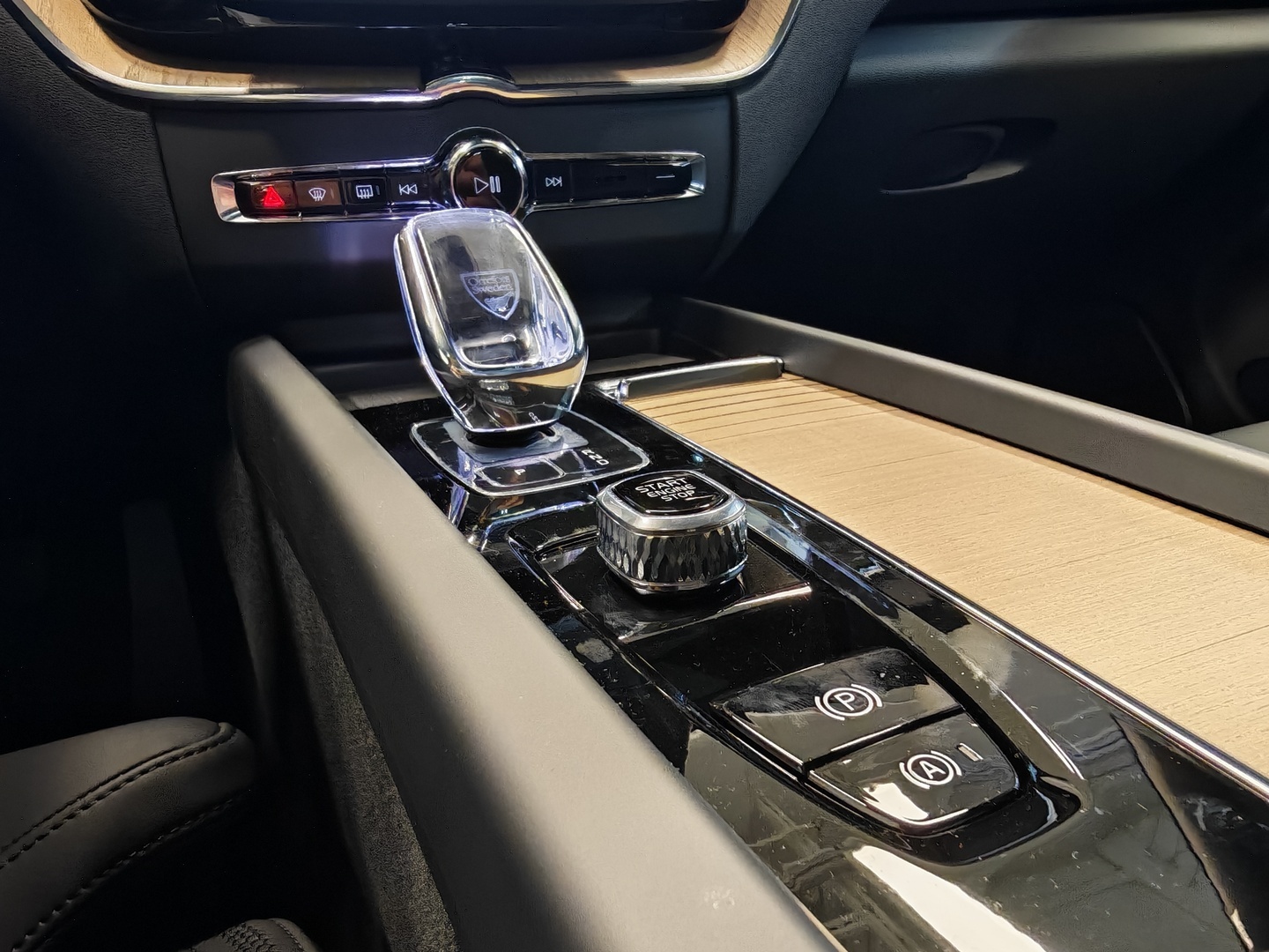VOLVO XC60 12
