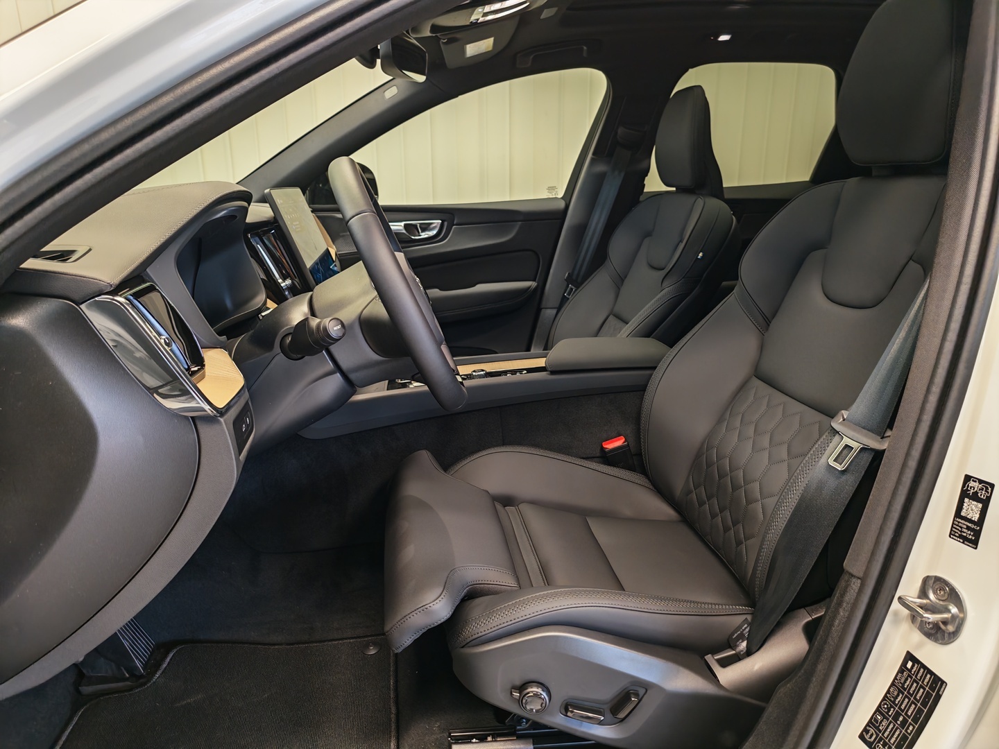 VOLVO XC60 13