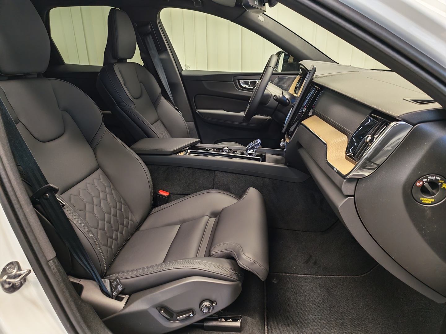 VOLVO XC60 14