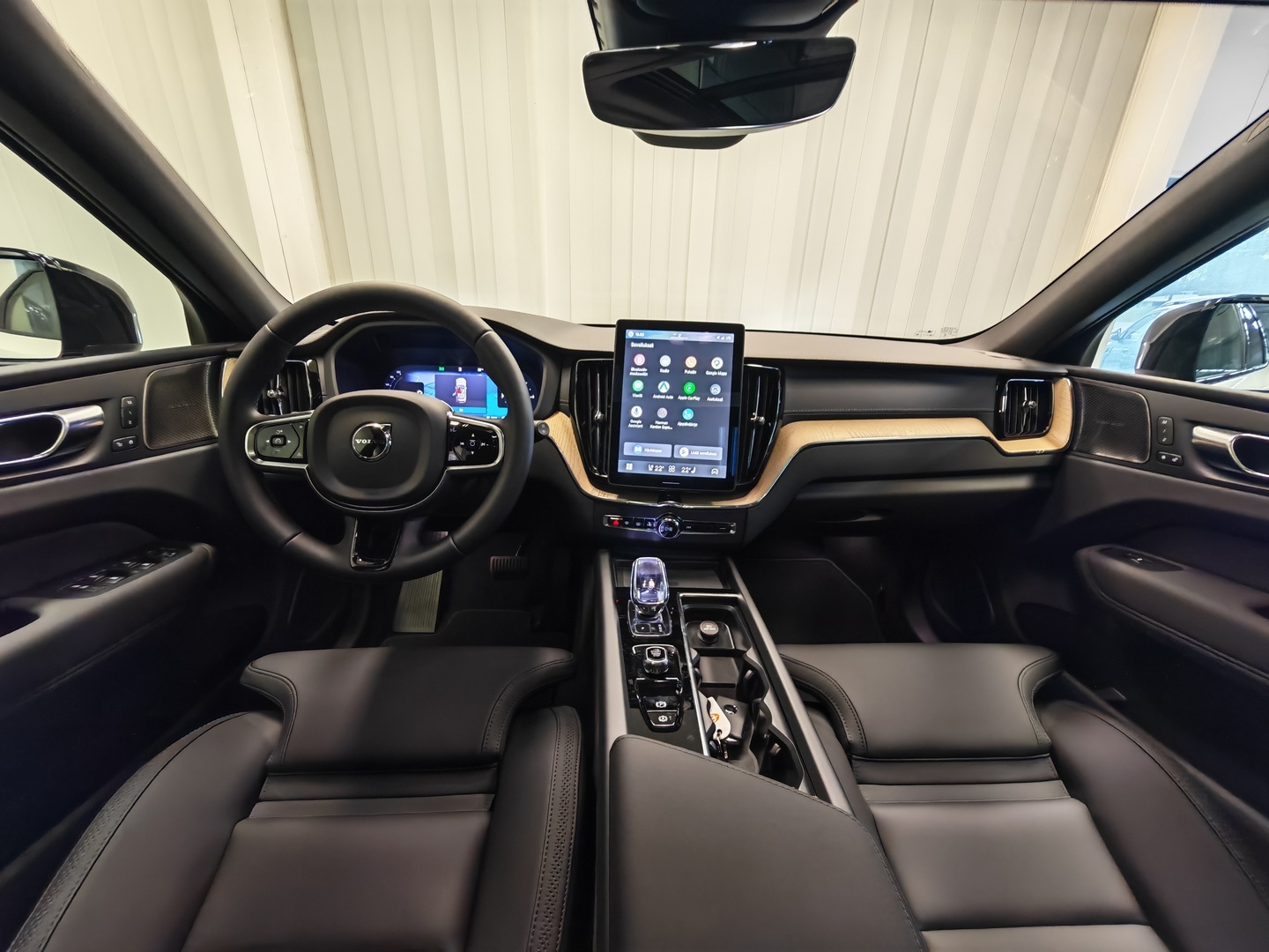 VOLVO XC60 7