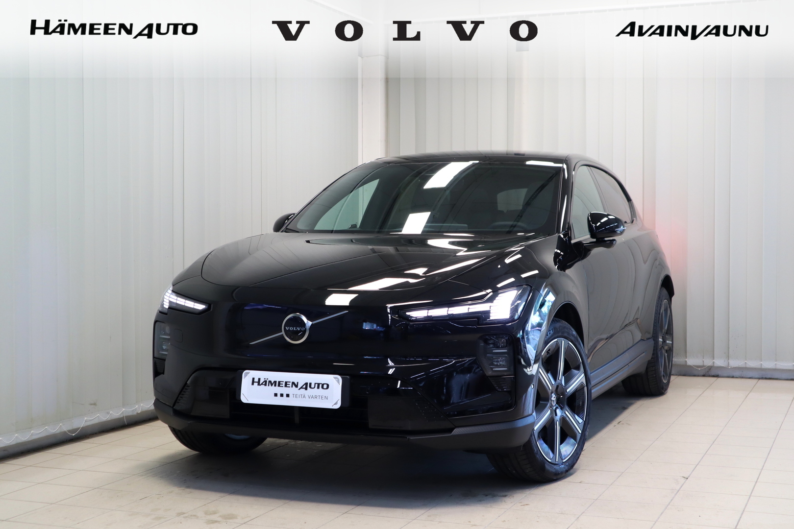 VOLVO EX60 1