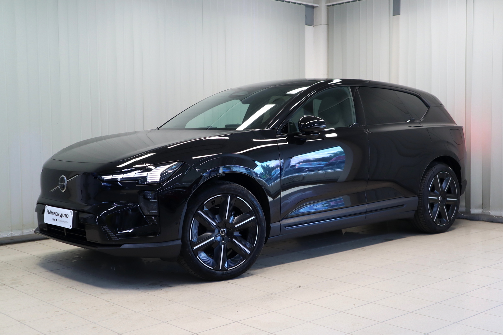 VOLVO EX60 2