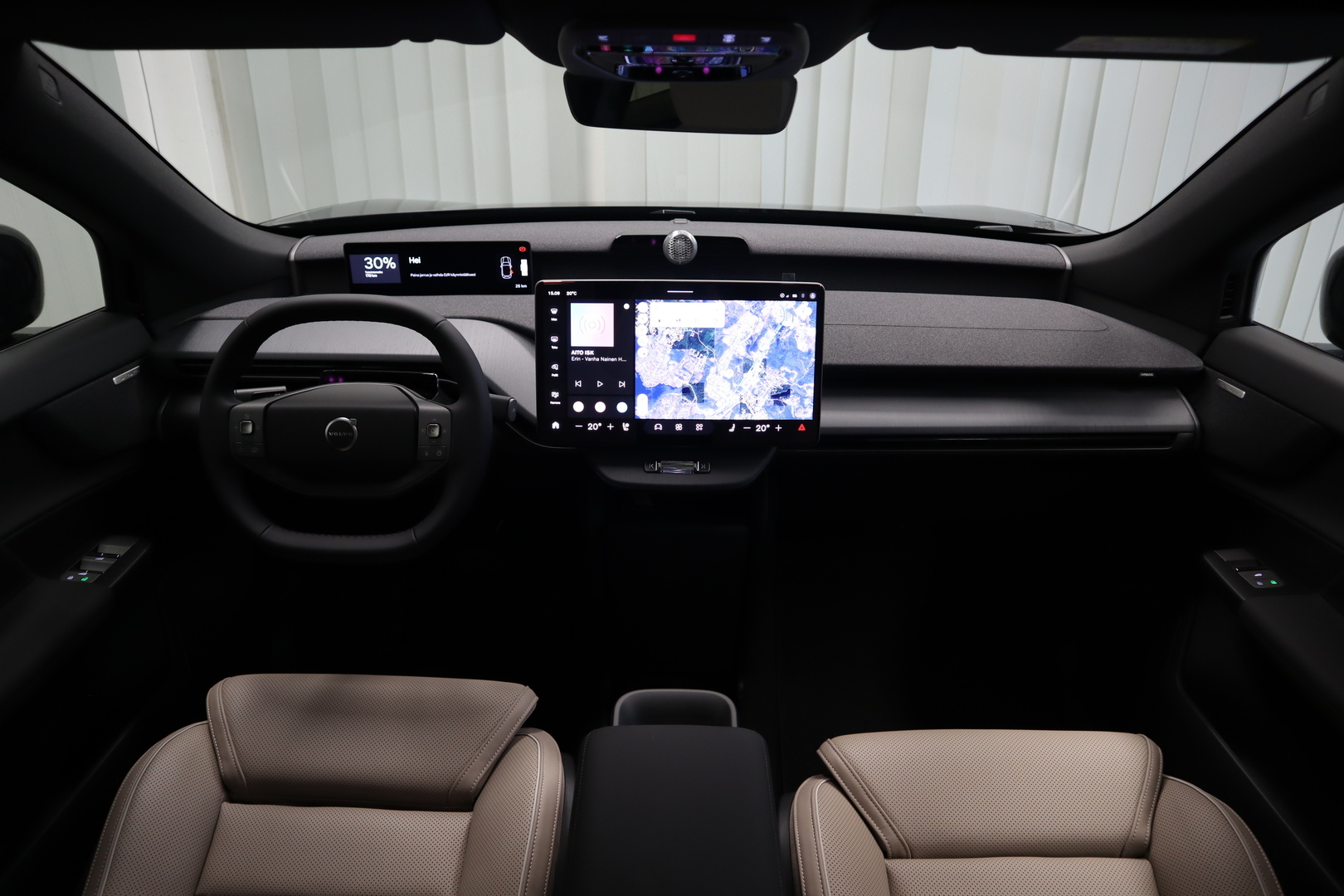 VOLVO EX60 26