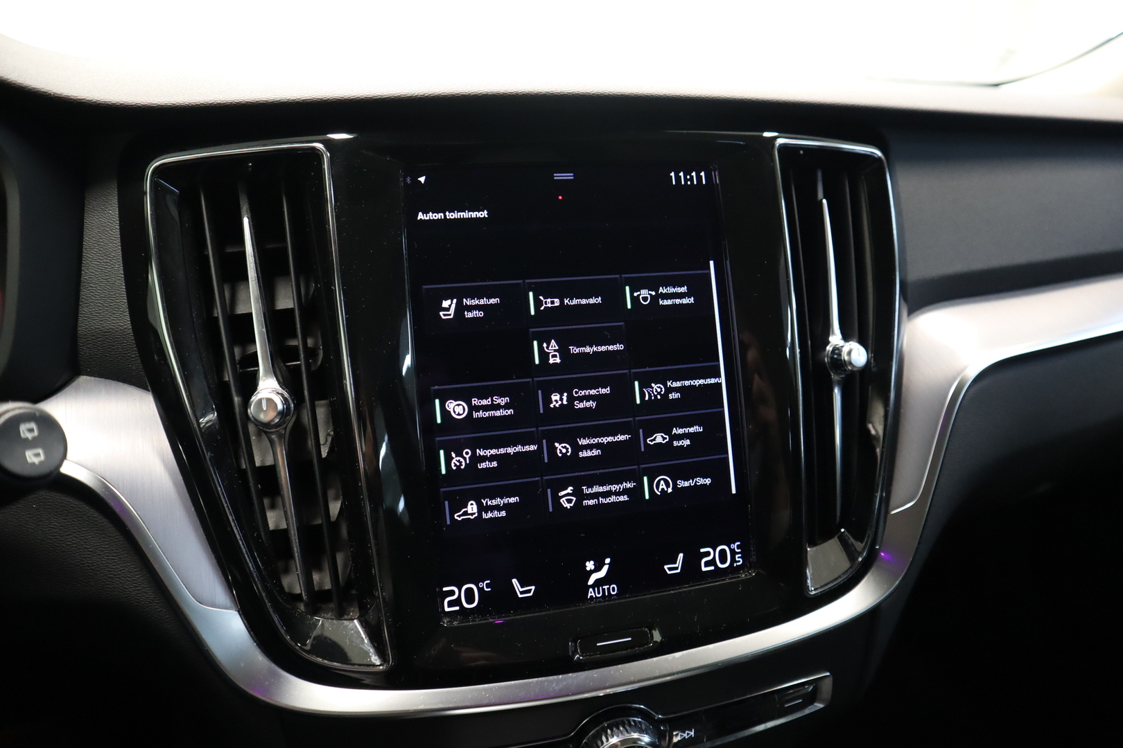 VOLVO V60 19