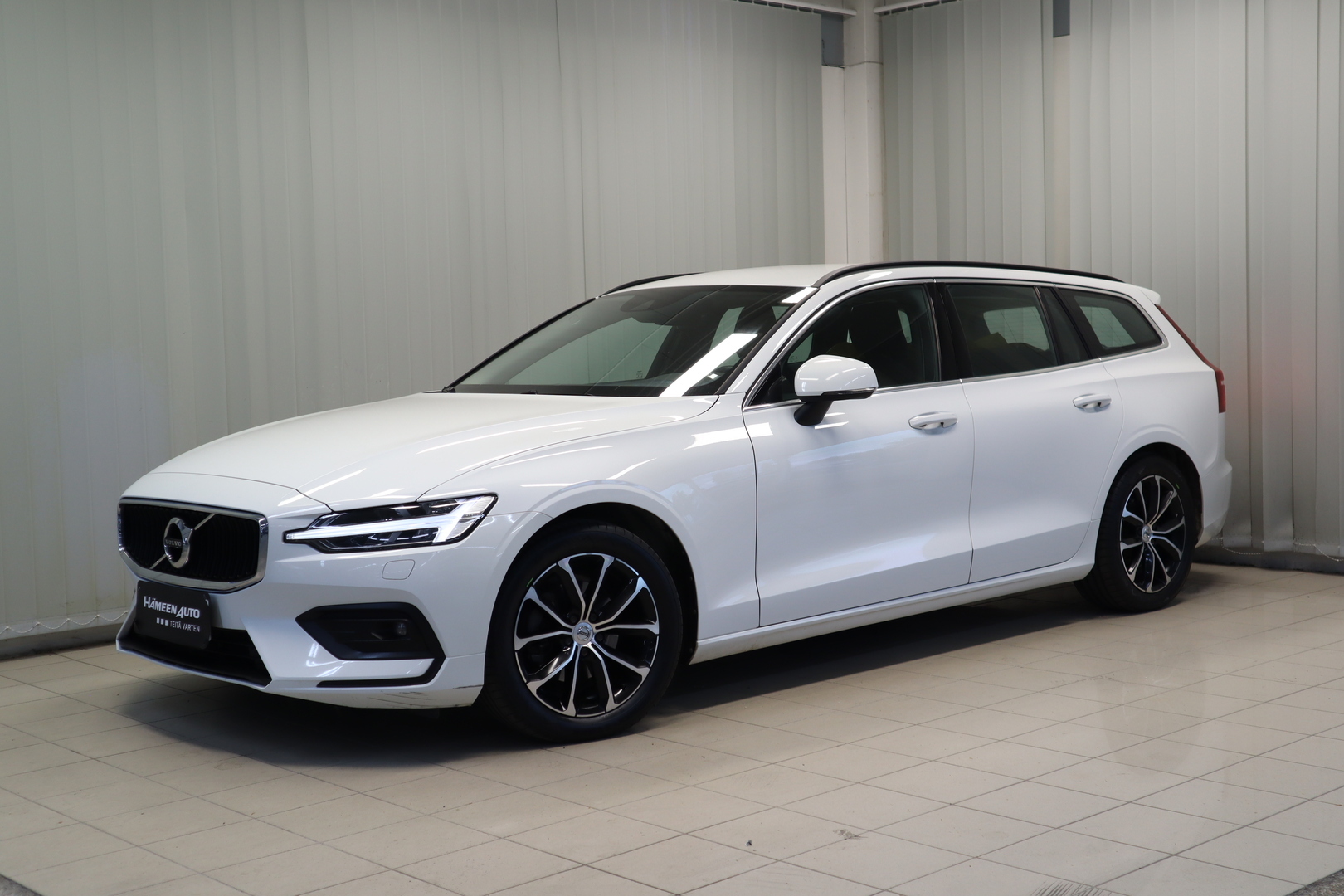 VOLVO V60 2