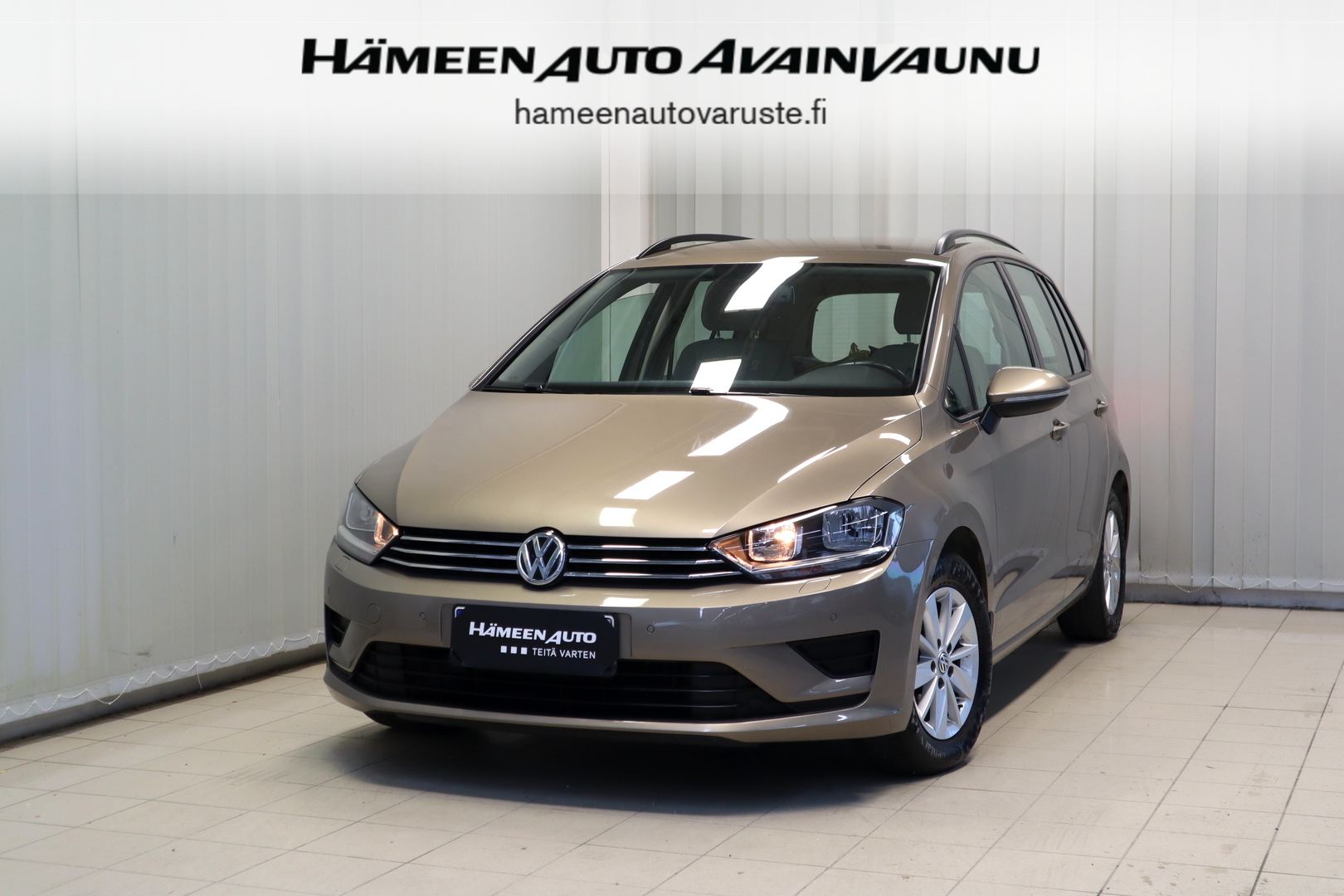VOLKSWAGEN Golf Sportsvan 1