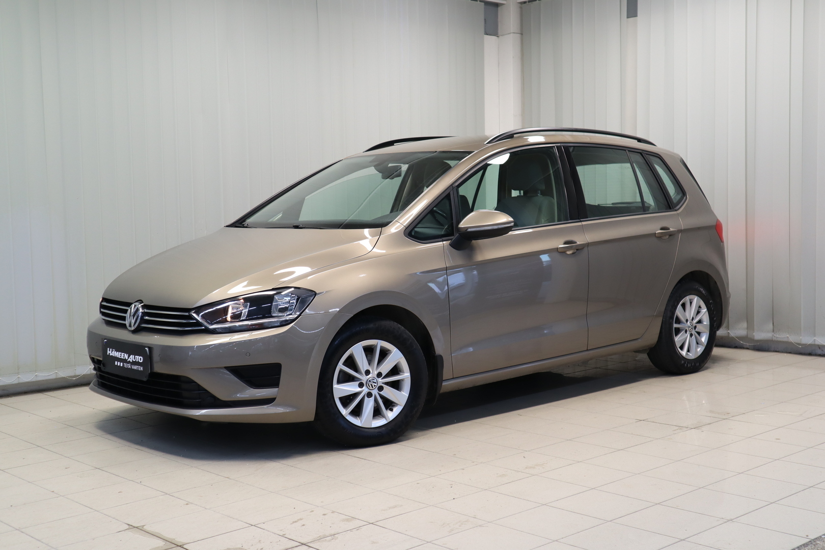 VOLKSWAGEN Golf Sportsvan 2