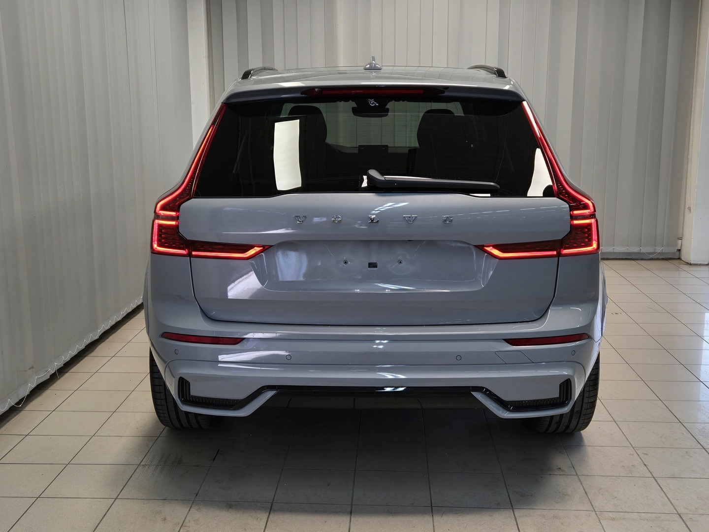 VOLVO XC60 4