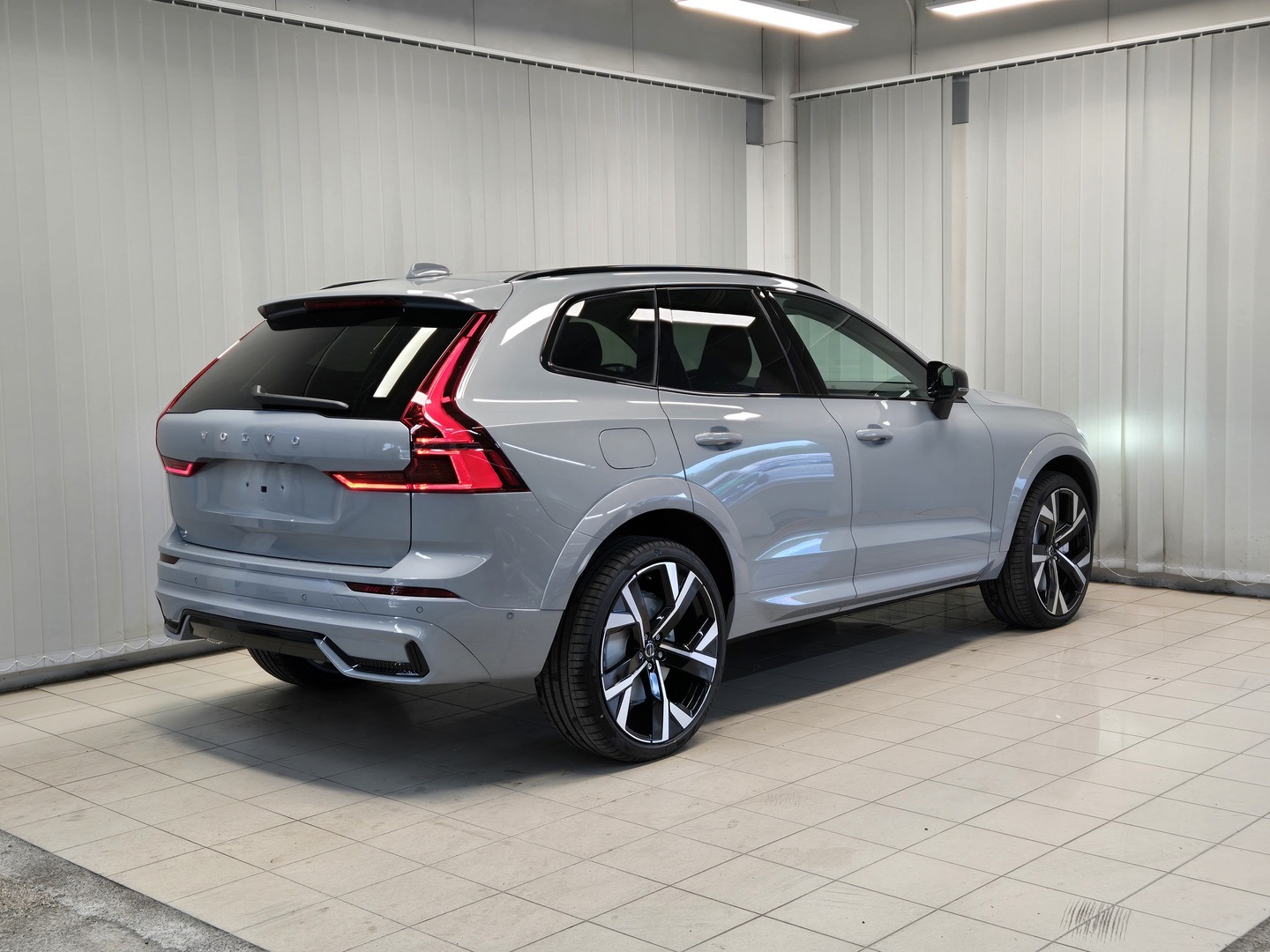 VOLVO XC60 5