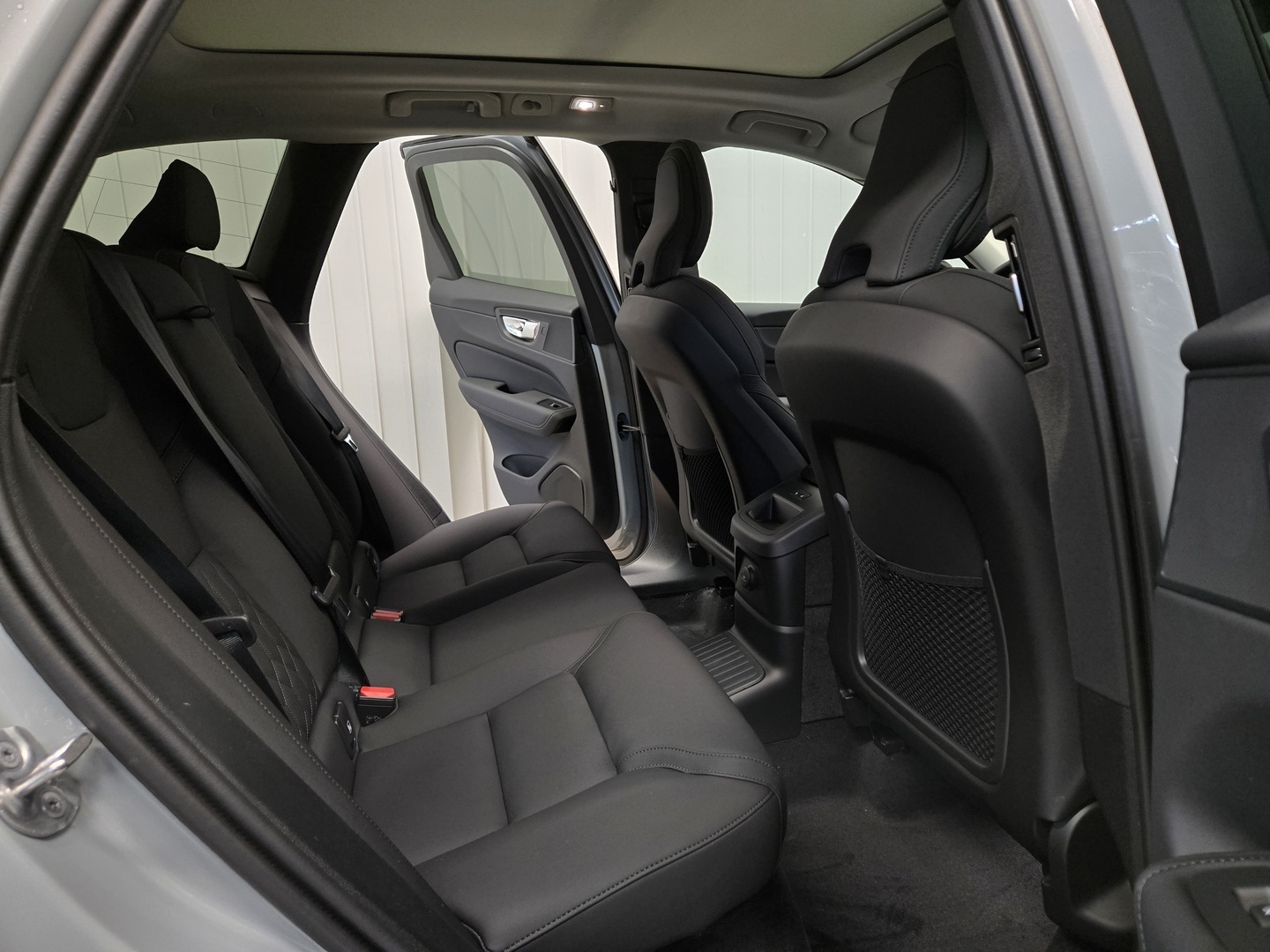 VOLVO XC60 8