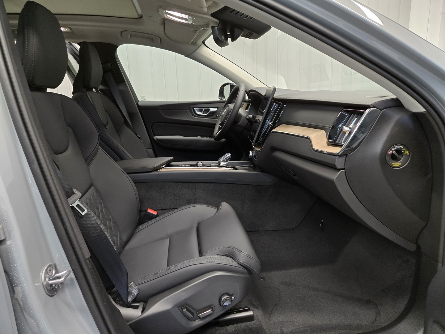 VOLVO XC60 9