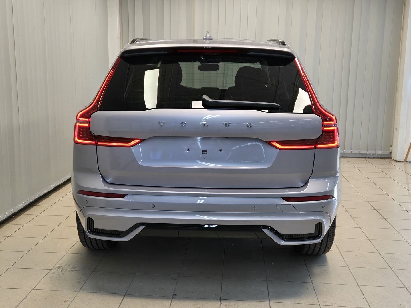 VOLVO XC60 4