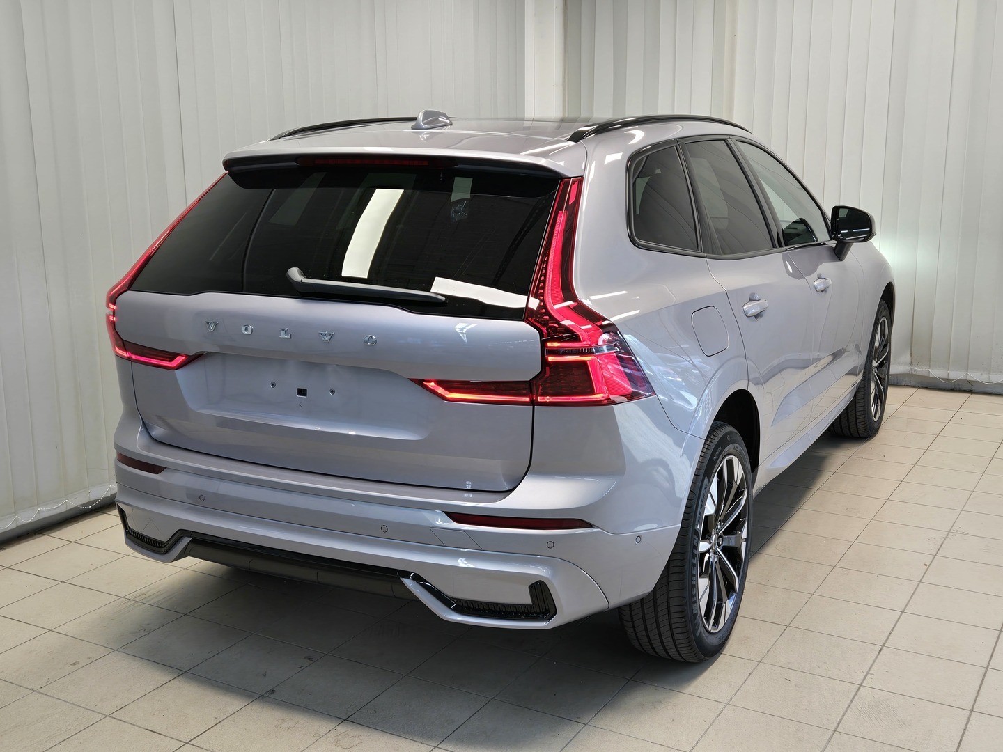 VOLVO XC60 5