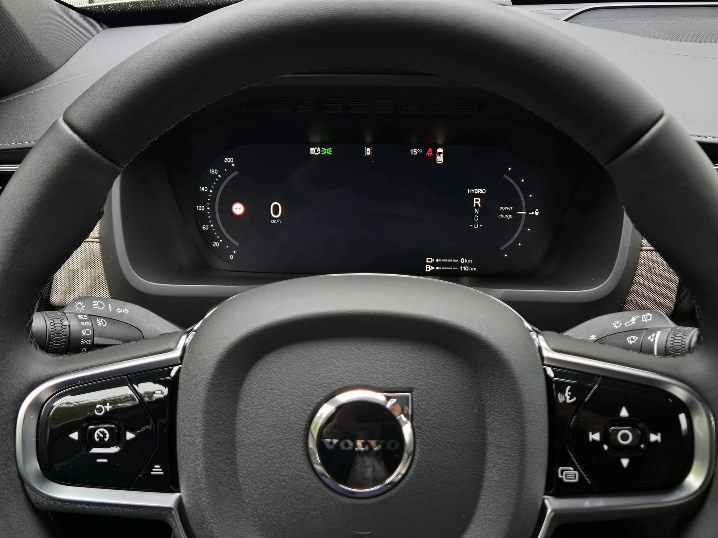 VOLVO XC90 13