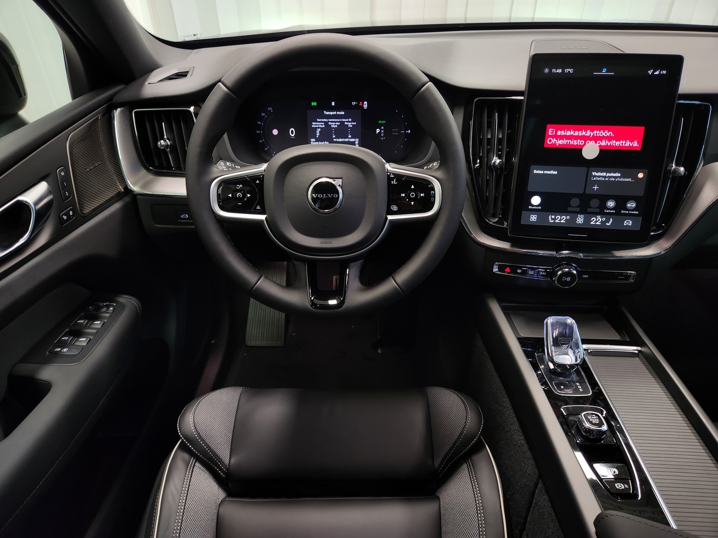VOLVO XC60 12