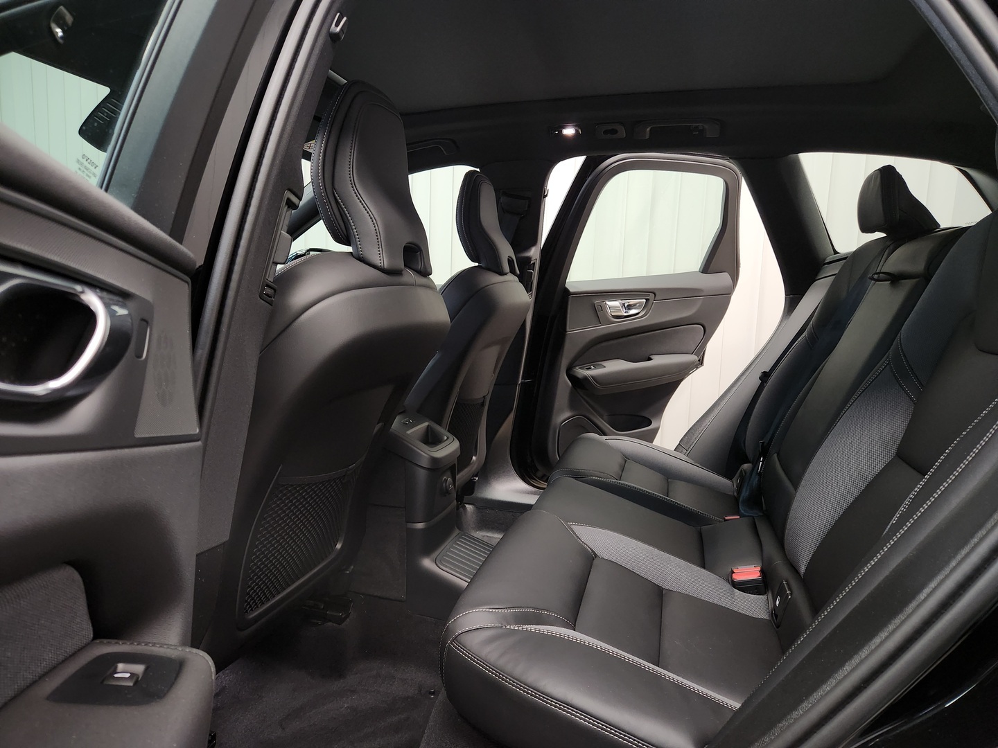 VOLVO XC60 8